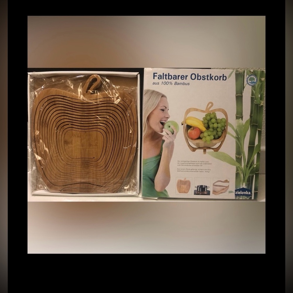 Collapsible 100% Bamboo Basket or Apple shaped Trivet from Germany 10”x11” NWT